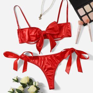 Plus Satin Bow Decor Underwire Lingerie Set